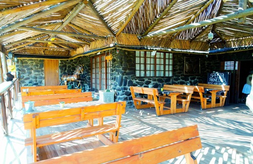 Roossenekal Cabin | Thandabantu Game Lodge