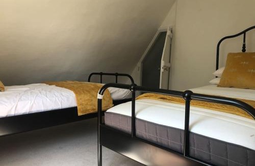 Manningtree House | Thatched Cottage Wix