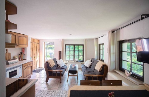 Biendorf Other | Thatched-roof vacation home near Ostseebad Kühlungsborn - Thatched-roof chestnut house (52m²,