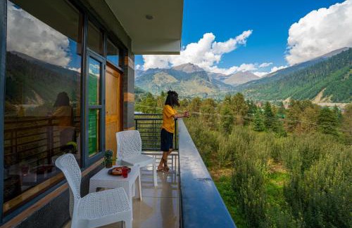 Manali Hotel | The 14 Gables, A Boutique Stay - Pet Friendly Hotel - Mountain View