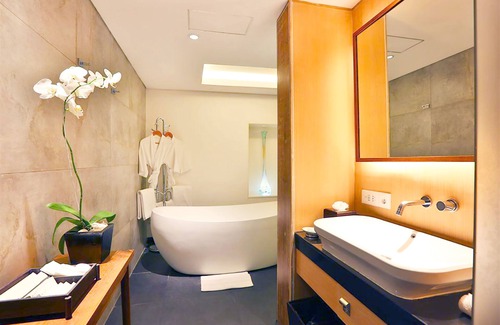 Dewi Sri Resort | THE 1O1 Bali Fontana Seminyak