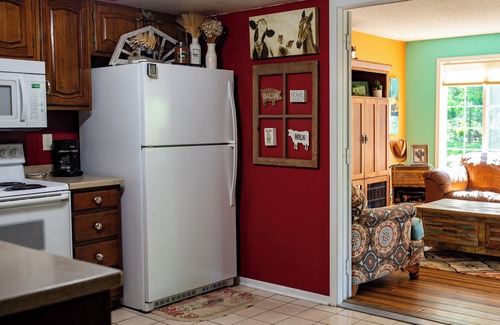 Ames House | The 410 Farmyard