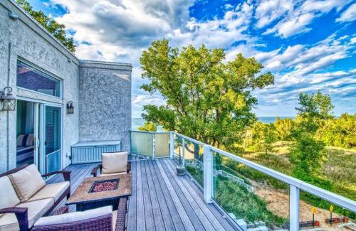 Miller Beach House | The Addition at Villa Santorini