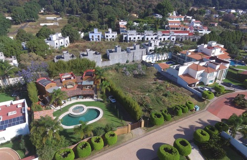 Cuernavaca Villa | The Adobe House is close to Tepoztlan (10 km) andCuernavaca (10 km)