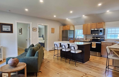 Northeast Harbor Apartment | The Afterdeck - New Cozy 2-Bedroom Getaway in Asticou Village, Northeast Harbor