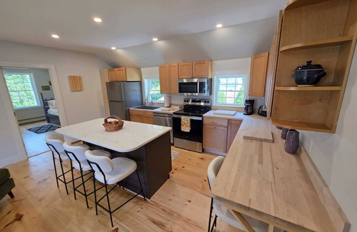 Northeast Harbor Apartment | The Afterdeck - New Cozy 2-Bedroom Getaway in Asticou Village, Northeast Harbor