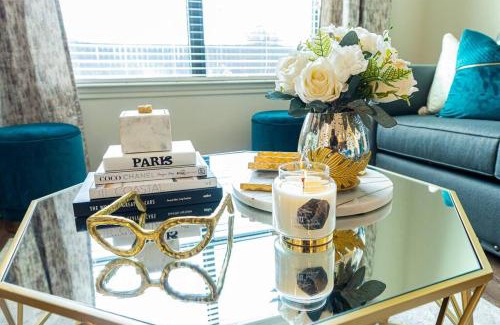 Braeswood Place Apartment | The Alexan* Walk to NRG* TX Med Center* Downtown