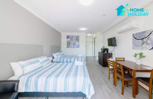 South Townsville Apartment | The Anchorage Escape Studio - Steps away from City, Ferry and Stadium