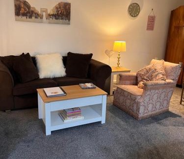 Colchester Apartment | The Annexe - 10 Howards Croft