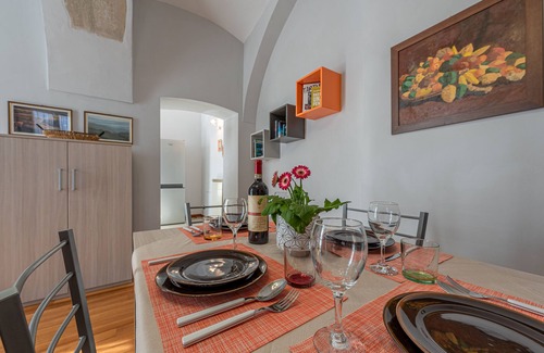 Langhe and Roero Apartment | The Antico Cedro Apartment, Alba city center