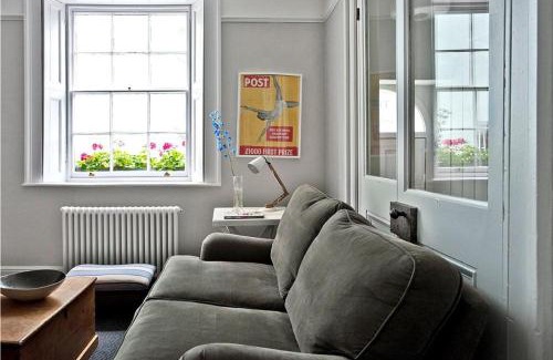 Lyme Regis House | The Arched House