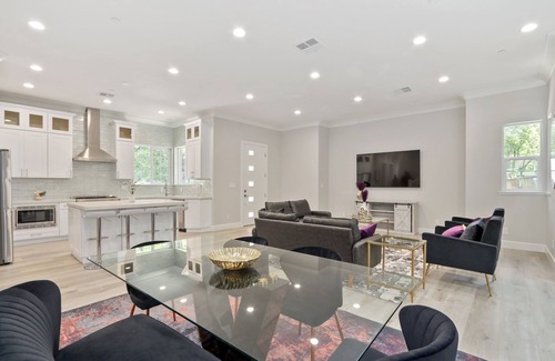 Central Davis House | The Ayla Plan: 4BR, 3.5BA, 2600 Sq Ft, Near Campus