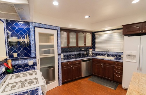 Lantern District House | The Balboa - Luxury, Garden Apt with it All!