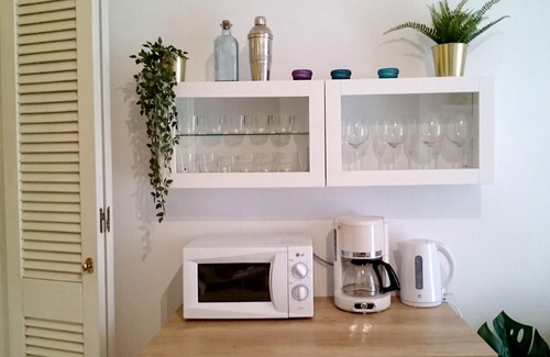 Centro - Sagrario Apartment | THE BALCONIES OF THE GRAN VIA: COMFORT IN THE HEART OF GRANADA