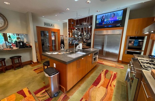Bandon House | The Bandon House, Affordable Luxury Golf/Family Retreat, Theater