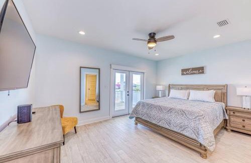 Gulf Shores House | The Beach Fox- Sleeps 26- Walk to the Beach!