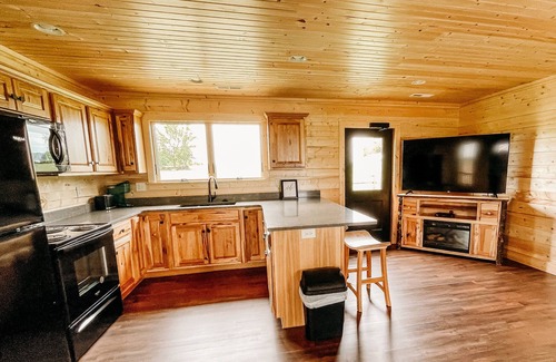 Bethany Cabin | The Bear Cabin - Hidden Acres Cabins