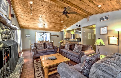North Upper Truckee House | The Bear's Den 1965np 3 Bedroom Cabin by RedAwning