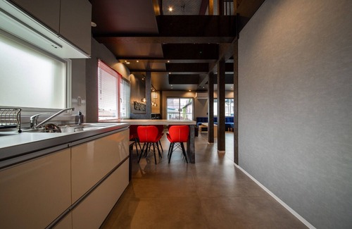 Otaru House | THE BEEHIVE AIOI - THE BEEHIVE AIOI /Otaru Hokkaidō