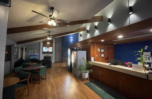 Belgium Hotel | The Belgium Inn & Suites