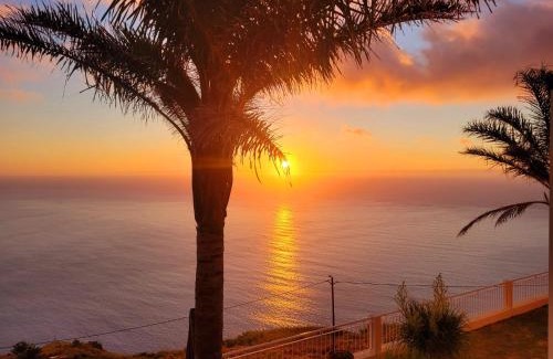 Paul do Mar Villa | The best sea view in Madeira - Casa Farol