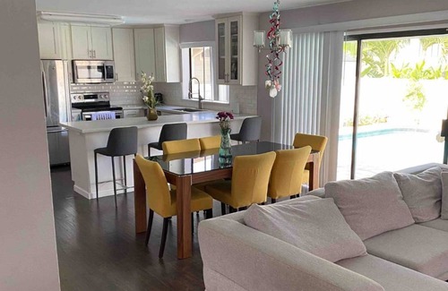 Village Park House | The best value for your vacation! Pool and BBQ!