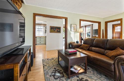Sturgeon Bay House | The Big and Easy House by Simple Life Rentals