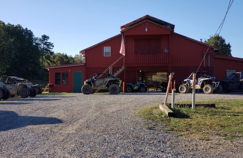 Ashley Oaks House | The Big Red Barn Unit #3- Direct Trail Access-150 yards to G-23