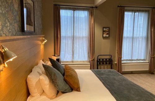 Ilkley Hotel | The Black Hat
