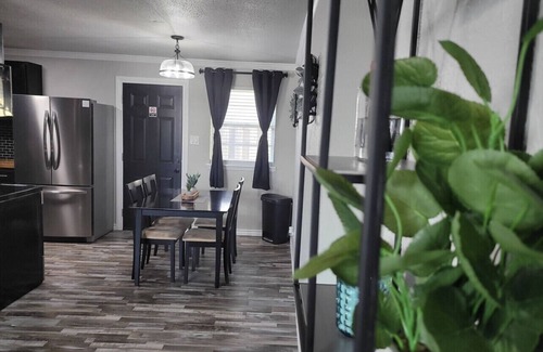 Lawton Condo | The Black House : Modern-Chic Hideaway by Ft. Sill, Shopping & Mountains
