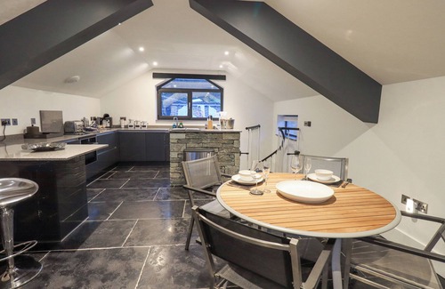 Windermere Cottage | THE BOAT HOUSE AT LOUPER WEIR, romantic in Bowness-On-Windermere