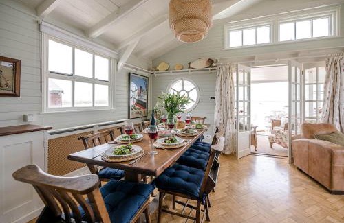 Felixstowe House | The Boathouse in Felixstowe Ferry - Stunning Waterfront Property