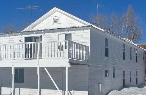 Bridgeport Hotel | The Bodie Hotel