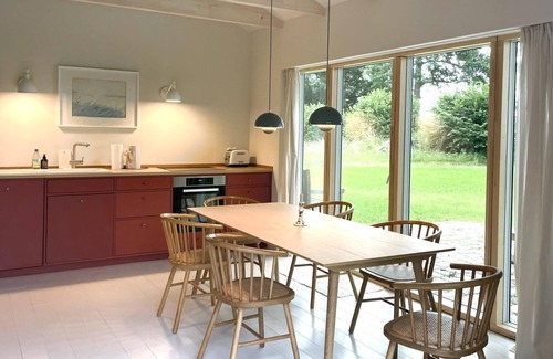 Ulsnis House | The "Bootshaus" is located in quiet Ulsnis with a lot of nature around the house, just behind the coach house at the ferry house, plus its own garden of approx. 1000m², which is currently still in the growth phase, pure nature