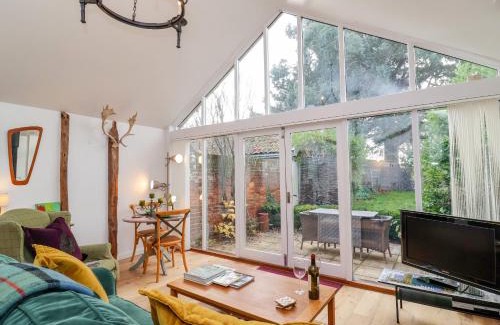 Saxmundham House | The Bothy at Snape Hall