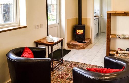 Great Hockham House | The Bothy