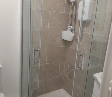 Leicester Hotel | The Broadway Rooms