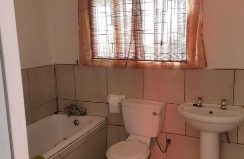 Port Shepstone Apartment | The Bungalow, Anerley