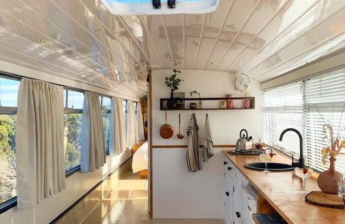 Warrenben Cottage | The Bus Stop