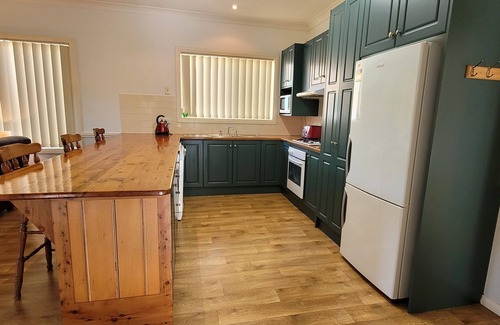 Cootamundra House | 'The Butcher's Block' - a home away from home