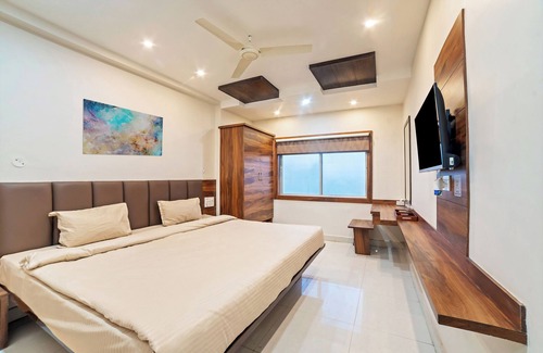 Kolar Road Hotel | The Byke Om Celebrations