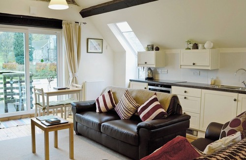 Llanarmon Dyffryn-Ceiriog Cottage | The Coach House - HW7782