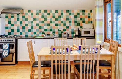 Llanrhidian Higher Cabin | The Cabin at Blaen Cedi Farm - New for July 2019