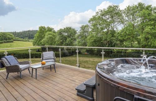 Glyndyfrdwy House | The Cabin at Evelyns Retreat