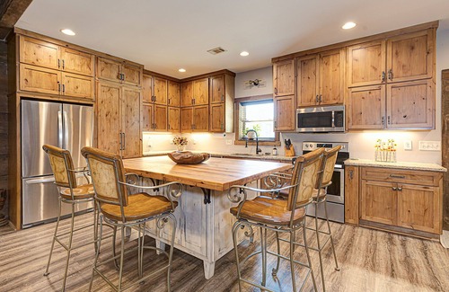 Auburn - Opelika Cabin | The Cabin at Legacy Lake!