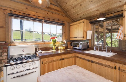 Groveland Cabin | The Cabin At The Old Homestead Near Yosemite