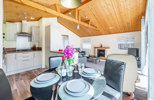 Aldborough Apartment | The Cabin | Sleeps up to six | Gardens | Aylsham