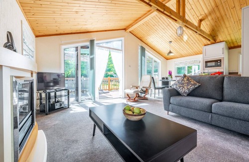 Aldborough Apartment | The Cabin | Sleeps up to six | Gardens | Aylsham