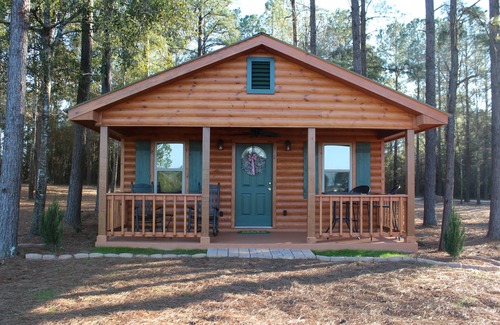 Fairhope Cabin | The Cabins At Fish River Christmas Trees - Cabin D