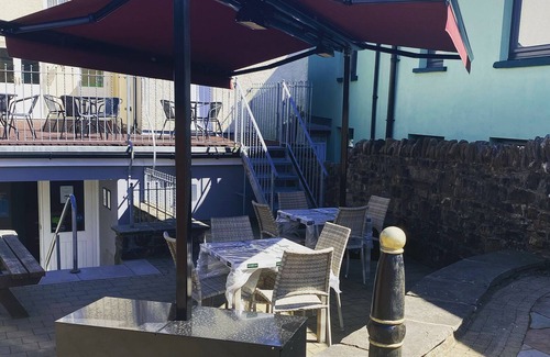 Tredegar Hotel | The Cambrian Inn